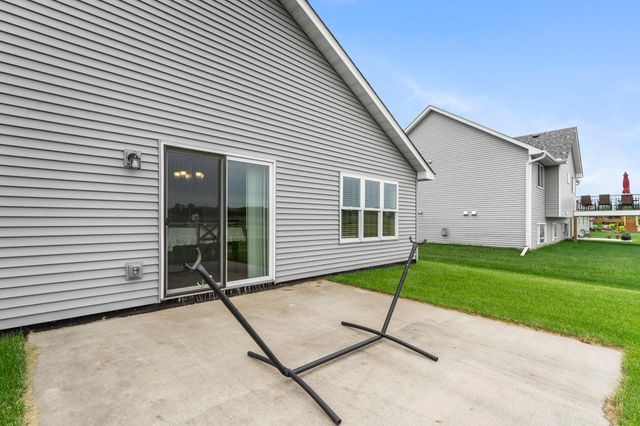 6631 210th Street W, Farmington, MN 55024