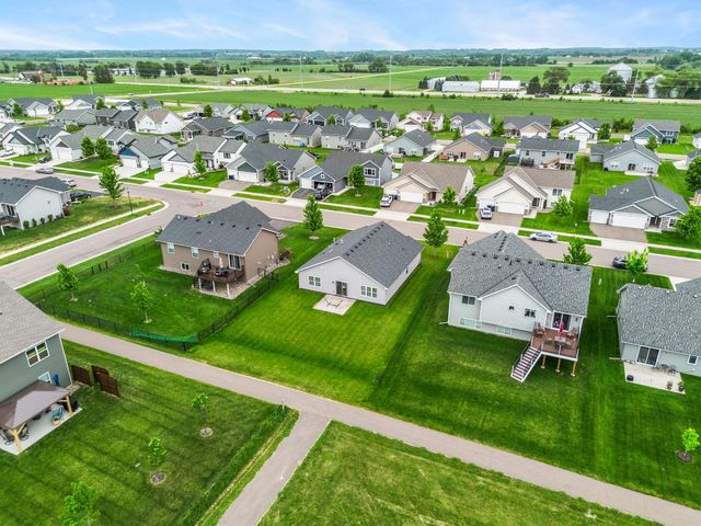 6631 210th Street W, Farmington, MN 55024