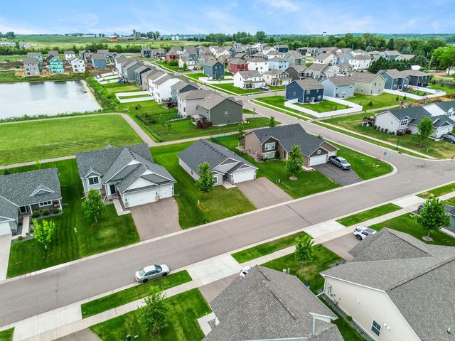 6631 210th Street W, Farmington, MN 55024