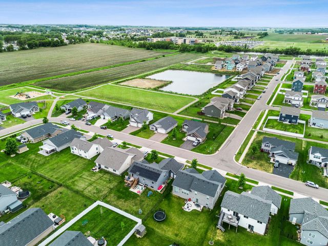 6631 210th Street W, Farmington, MN 55024