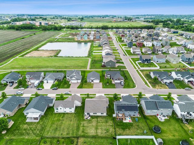 6631 210th Street W, Farmington, MN 55024