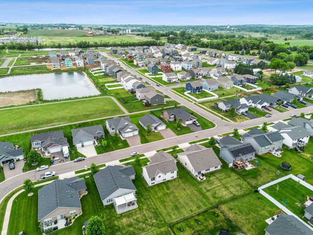 6631 210th Street W, Farmington, MN 55024