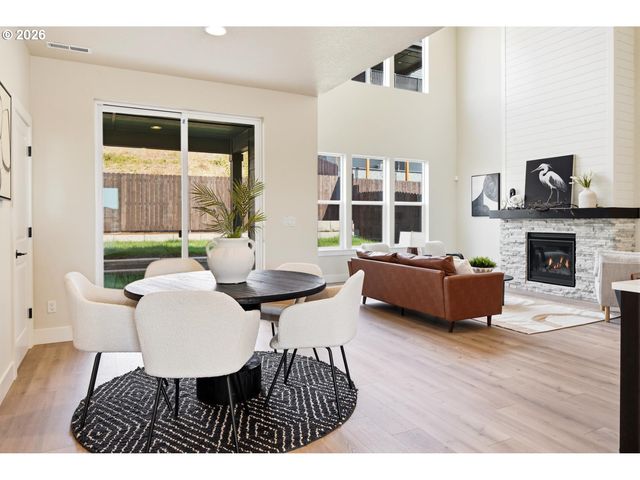 12380 Sw Silvertip St, Beaverton, OR 97007