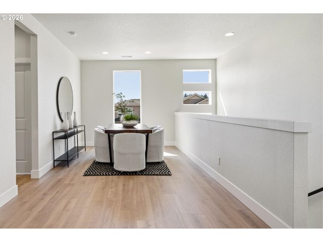 12380 Sw Silvertip St, Beaverton, OR 97007