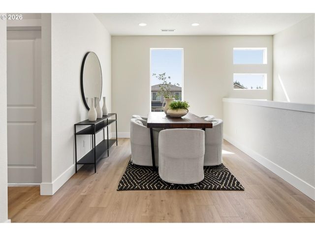 12380 Sw Silvertip St, Beaverton, OR 97007