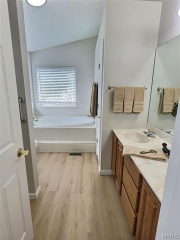 1118 Treeshade Drive, St Peters, MO 63376