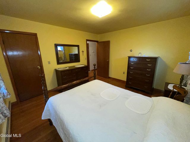 246 Vliet Boulevard, Cohoes, NY 12047