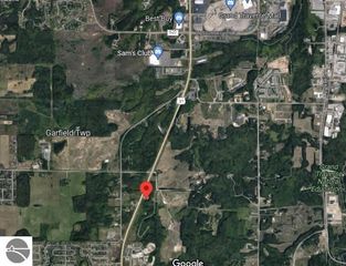 1202 N US-31, Traverse City, MI 49685