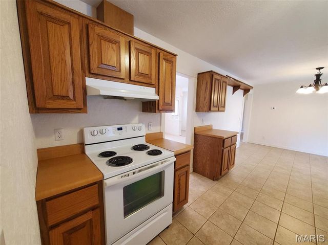 528 Dogwood Lane, Houston, MO 65483