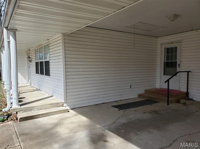 528 Dogwood Lane, Houston, MO 65483