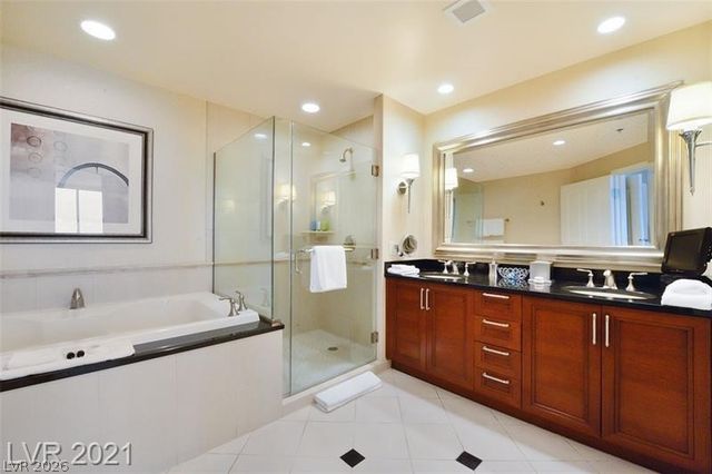 135 East Harmon Avenue 1804, Las Vegas, NV 89109