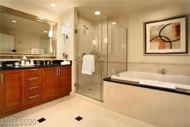 135 East Harmon Avenue 1804, Las Vegas, NV 89109