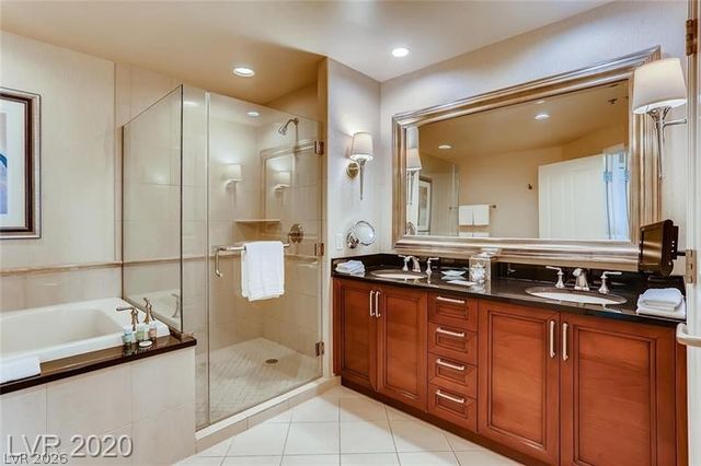 135 East Harmon Avenue 1804, Las Vegas, NV 89109
