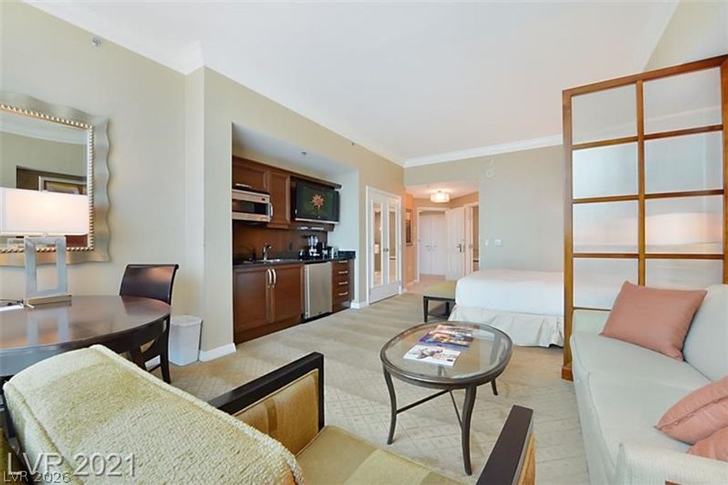135 East Harmon Avenue 1804, Las Vegas, NV 89109