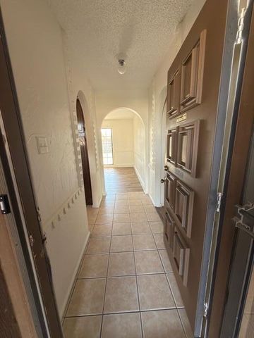 6305 35th Street, Lubbock, TX 79407