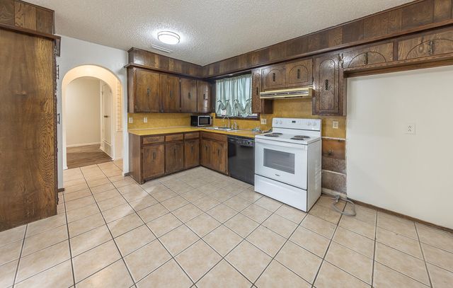 6305 35th Street, Lubbock, TX 79407