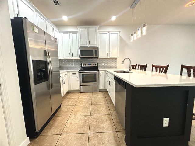 1041 HONEY BLOSSOM DRIVE, Orlando, FL 32824