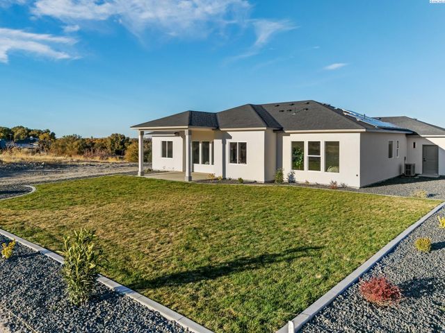 4090 S Kingwood St, Kennewick, WA 99338