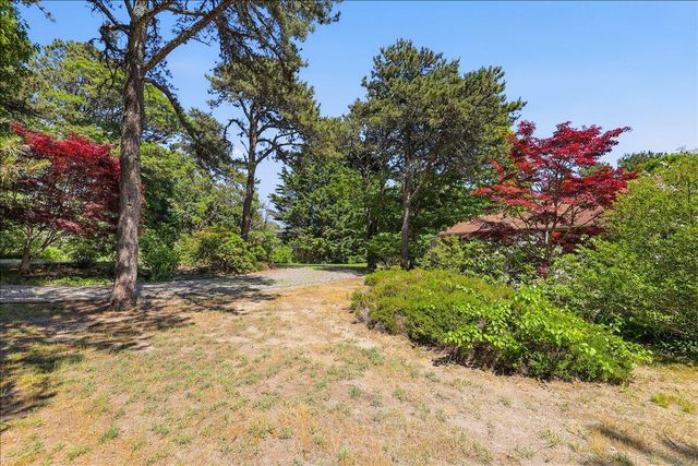 40 KITTIWAKE Lane, Eastham, MA 02642