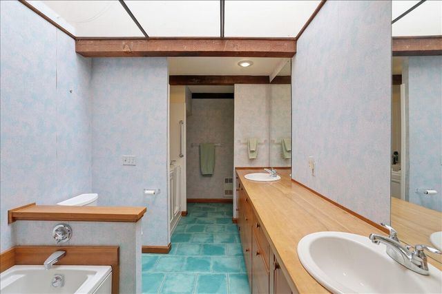 40 KITTIWAKE Lane, Eastham, MA 02642