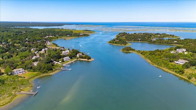 40 KITTIWAKE Lane, Eastham, MA 02642