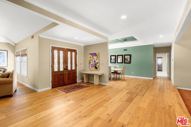 17341 Cumpston Street, Encino (los Angeles), CA 91316