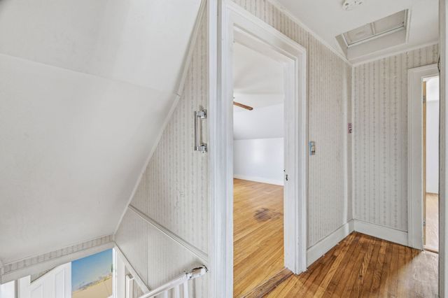 27 Houston Pl, Lynn, MA 01905