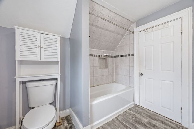 27 Houston Pl, Lynn, MA 01905