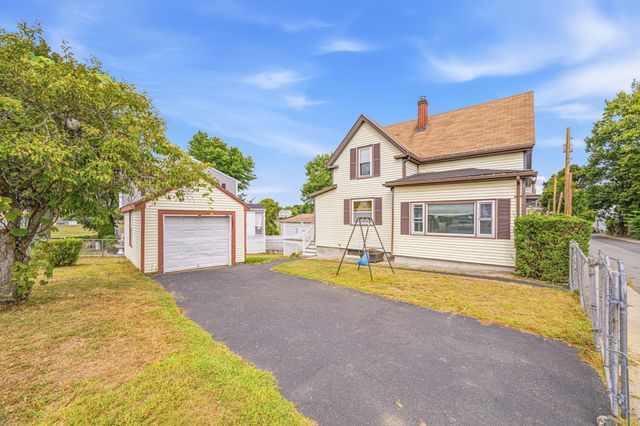 27 Houston Pl, Lynn, MA 01905