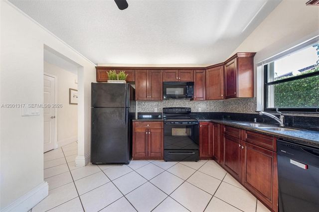 23128 Barwood Park Ln A, Boca Raton, FL 33433