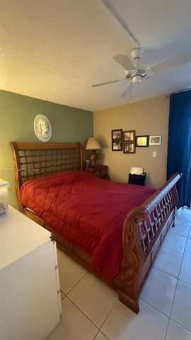 9081 Sunrise Lakes Blvd 105, Sunrise, FL 33322