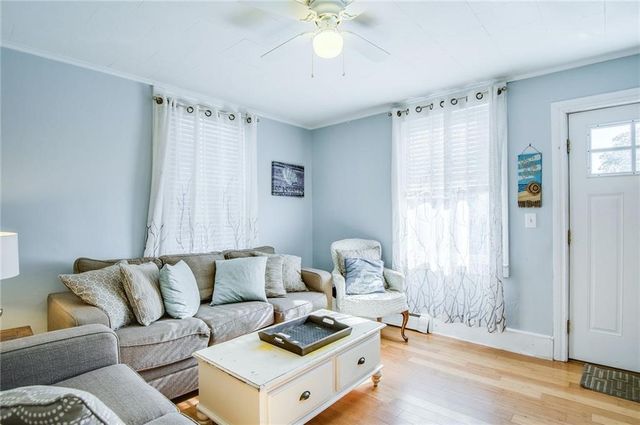 1 Lucas Avenue, Newport, RI 02840