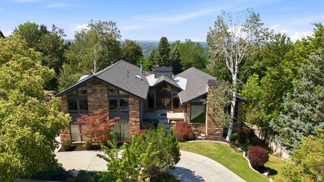 6458 S CANYON COVE DR, Holladay, UT 84121
