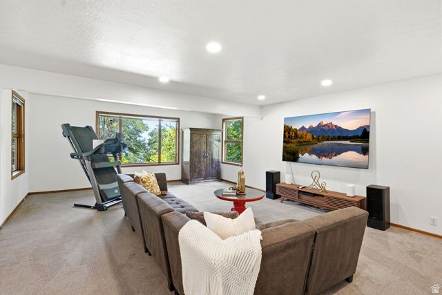 6458 S CANYON COVE DR, Holladay, UT 84121