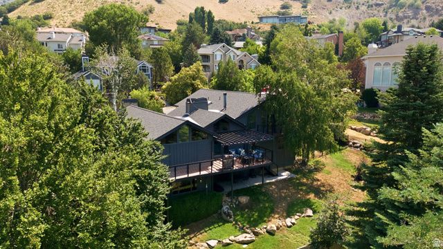 6458 S CANYON COVE DR, Holladay, UT 84121