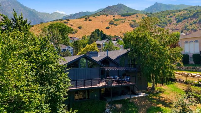 6458 S CANYON COVE DR, Holladay, UT 84121