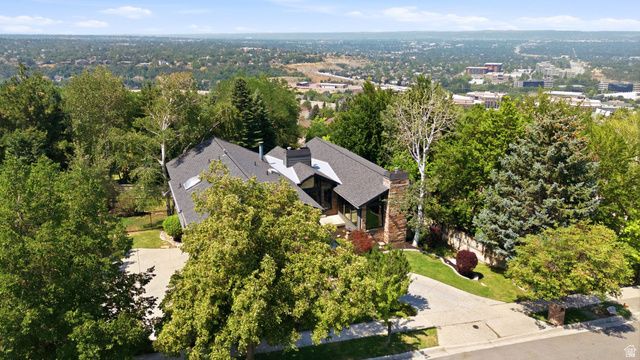 6458 S CANYON COVE DR, Holladay, UT 84121