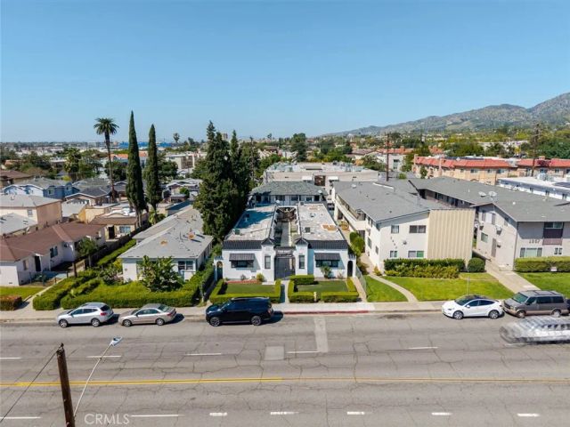 1051 Western Avenue C, Glendale, CA 91501