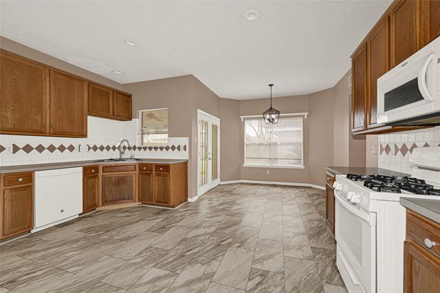 1503 Pine Ridge Lane, Pearland, TX 77581