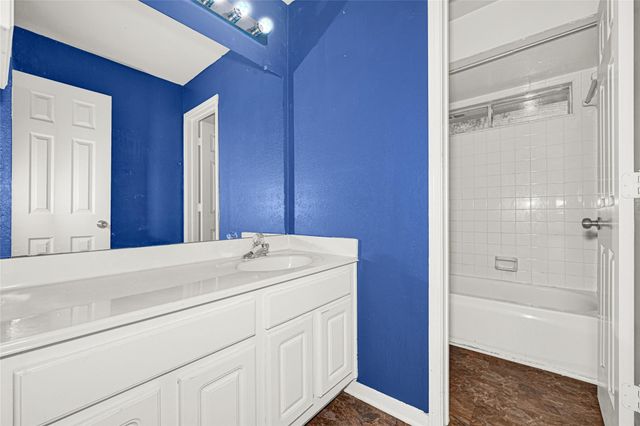 1503 Pine Ridge Lane, Pearland, TX 77581