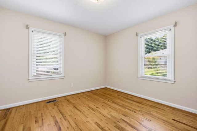 1024 Oakdale Drive SE, Smyrna, GA 30080