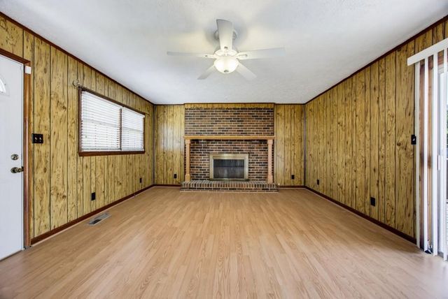 1024 Oakdale Drive SE, Smyrna, GA 30080