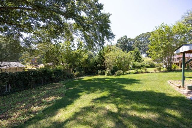 1024 Oakdale Drive SE, Smyrna, GA 30080