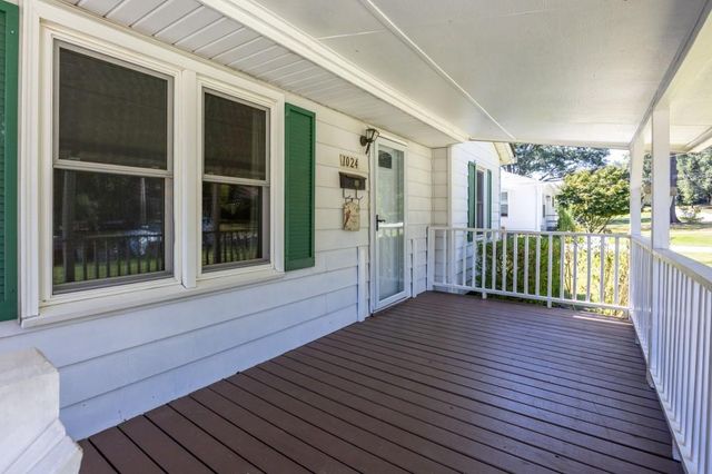 1024 Oakdale Drive SE, Smyrna, GA 30080