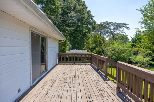 1024 Oakdale Drive SE, Smyrna, GA 30080