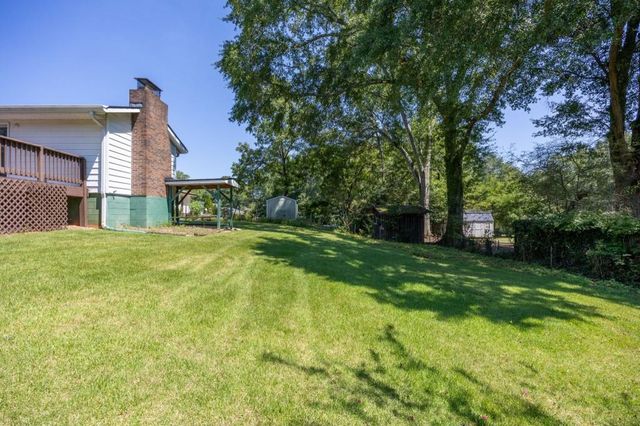 1024 Oakdale Drive SE, Smyrna, GA 30080