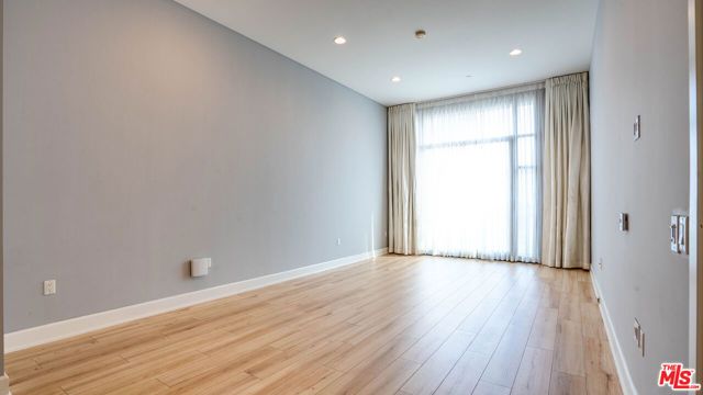 3223 W 6Th Street 207, Los Angeles, CA 90020