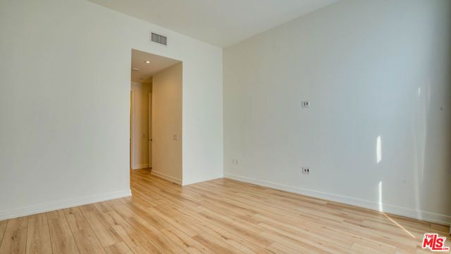 3223 W 6Th Street 207, Los Angeles, CA 90020