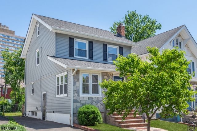 42 Wayne Ave, East Orange City, NJ 07018
