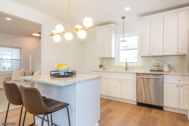 42 Wayne Ave, East Orange City, NJ 07018